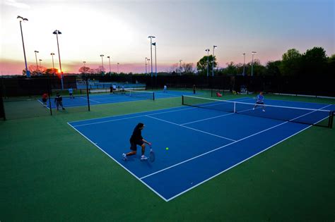 Tennis park - Cary Tennis Park is professional, beautiful and has to be one of the largest tennis parks in the nation / world!!! It features 32 championship courts, including a stadium court with permanent seating, and seven indoor covered hard courts. In addition to tennis courts, it also has 4 pickleball courts, and a double-sided practice wall.